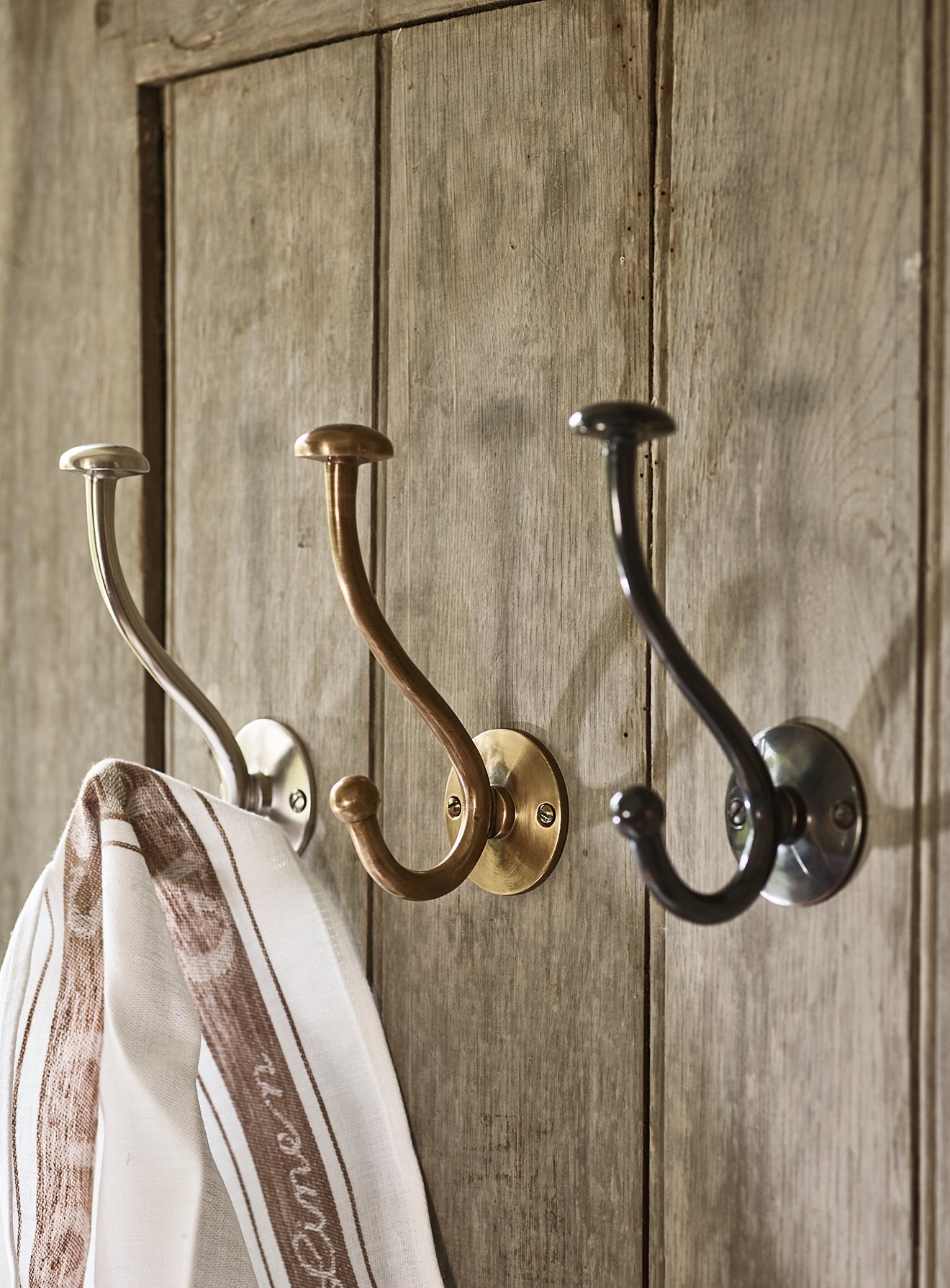 Brass Wall Hooks. Vintage Retro Style. Hallway Hooks Pegs. Wall Door Hooks.  Bathroom Hooks. Coat Racks Rails. Brass. 