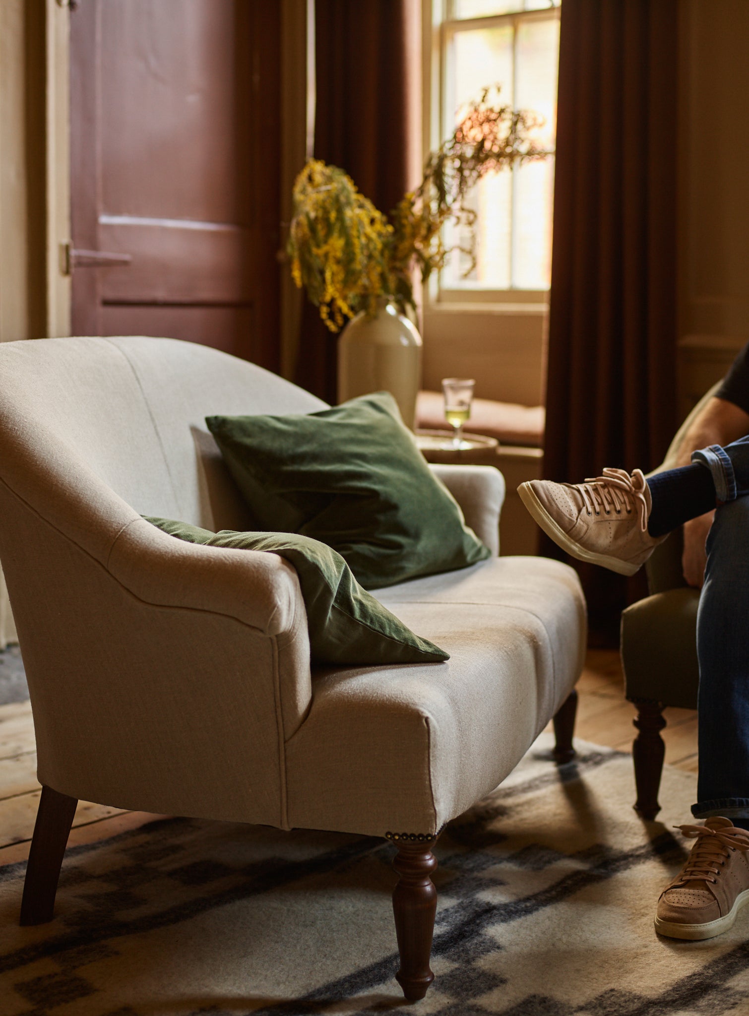 Clandon Sofa, Leaden Grey Linen