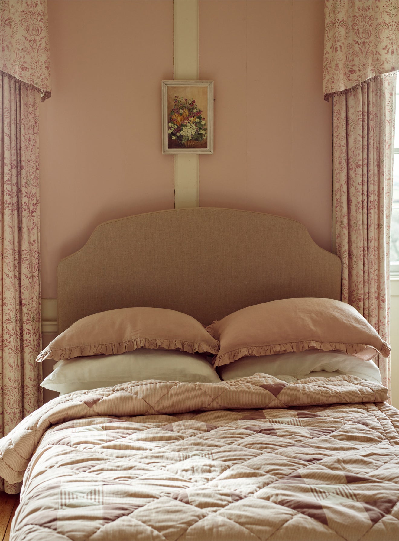 Sloane Bed, Rust Linen