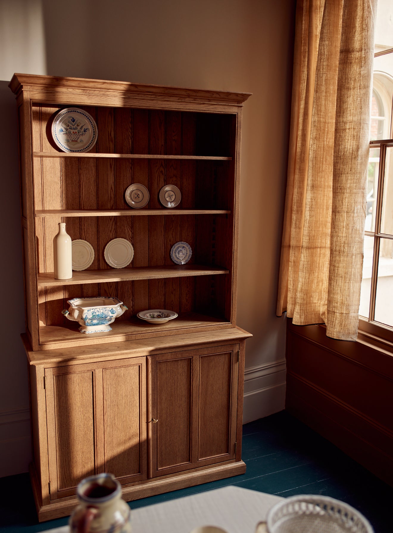 Ivel Oak Dresser