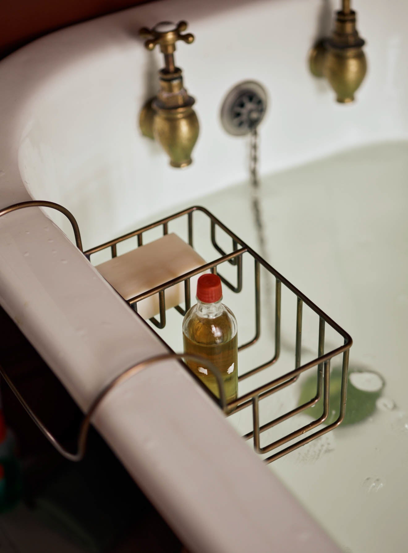 Bilton Bath Caddy, Antique Brass